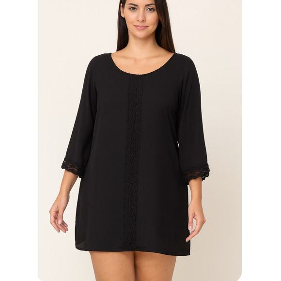 ASTR the label blouse too  black crochet middle and 3/4 sleeves above the knee - Picture 1 of 10